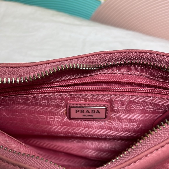 Prada Re-Edition 2005 Nylon Bag Pink - Picture 11 of 14